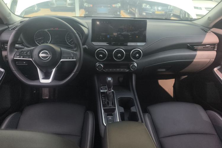 Used Nissan Sylphy 2023 1.6L CVT Enjoyment Edition Center Console