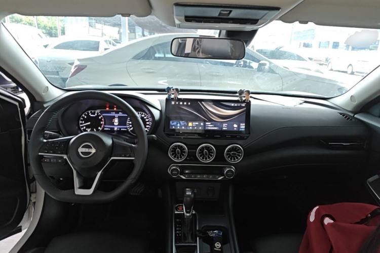 Used Nissan Sylphy 2023 1.6L CVT Enjoyment Edition Center Console