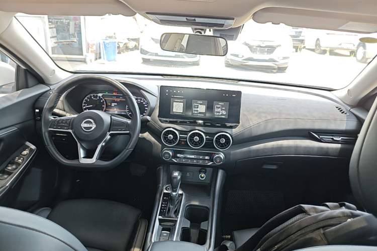 Used Nissan Sylphy 2023 1.6L CVT Enjoyment Edition Center Console