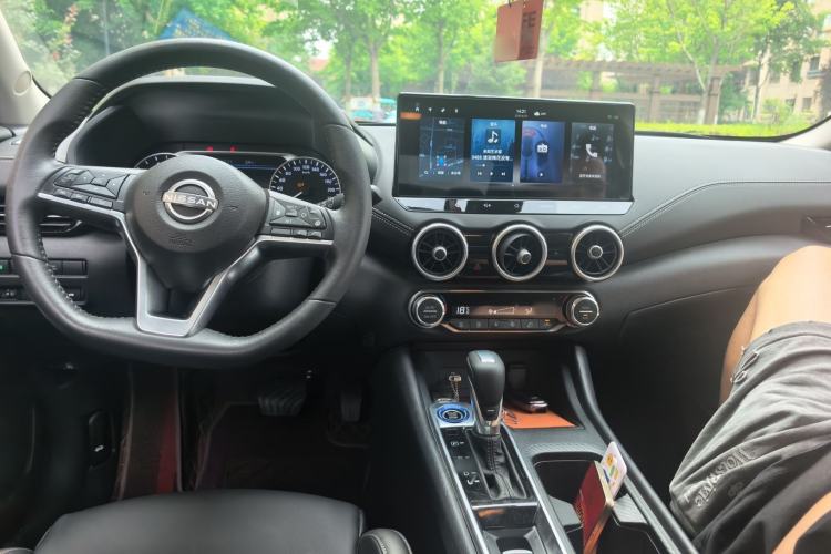 Used Nissan Sylphy 2023 1.6L CVT Enjoyment Edition Center Console