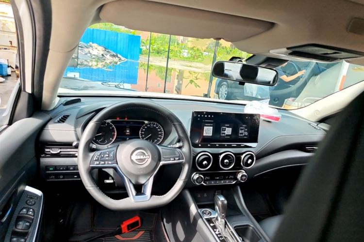 Used Nissan Sylphy 2023 1.6L CVT Enjoyment Edition Center Console