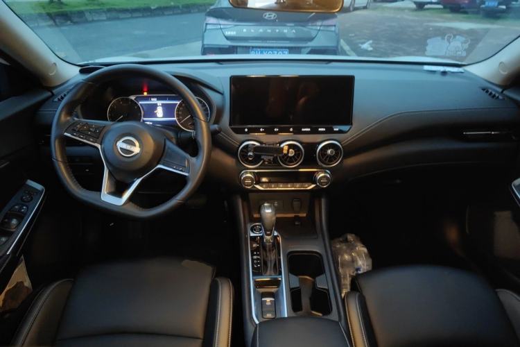 Used Nissan Sylphy 2023 1.6L CVT Enjoyment Edition Center Console