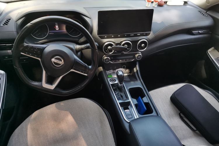Used Nissan Sylphy 2023 1.6L CVT Enjoyment Edition Center Console