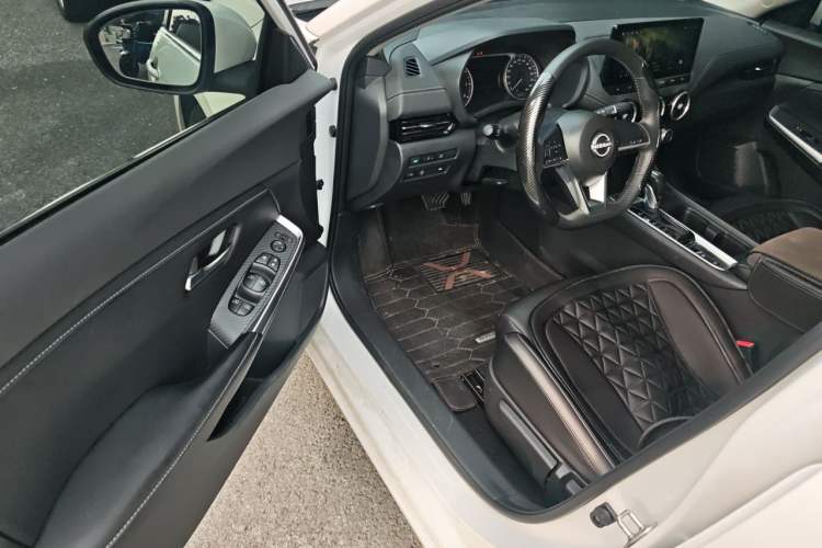 Used Nissan Sylphy 2023 1.6L CVT Enjoyment Edition Driver Seat
