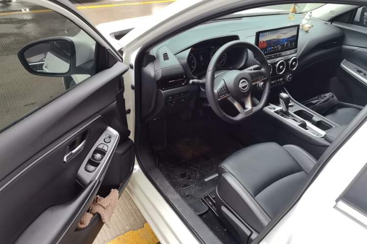Used Nissan Sylphy 2023 1.6L CVT Enjoyment Edition Driver Seat