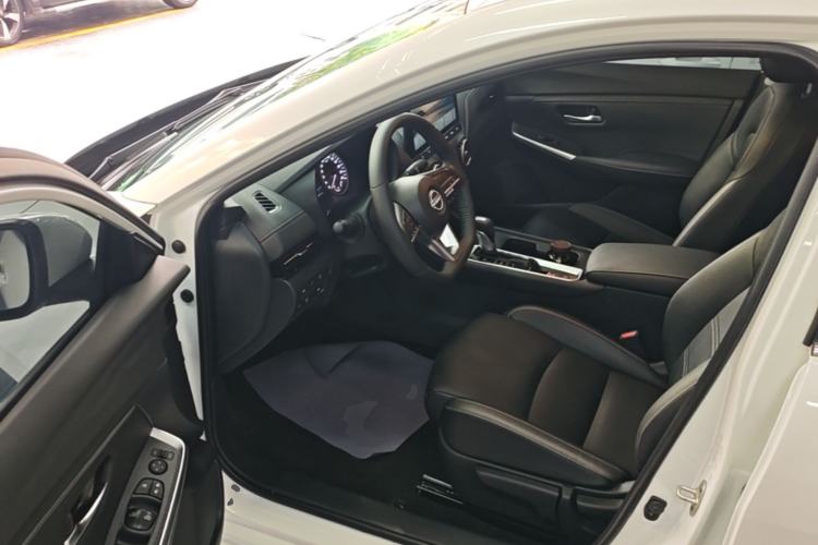 Used Nissan Sylphy 2023 1.6L CVT Enjoyment Edition Driver Seat