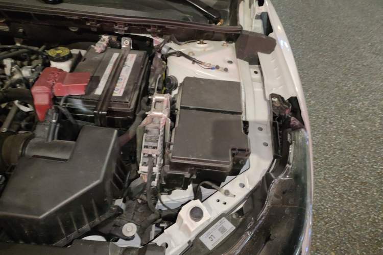 Used Nissan Sylphy 2023 1.6L CVT Enjoyment Edition Engine Bay Left