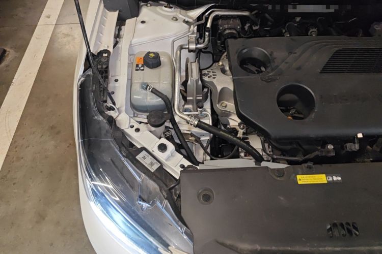 Used Nissan Sylphy 2023 1.6L CVT Smart Drive Version Engine Bay Right