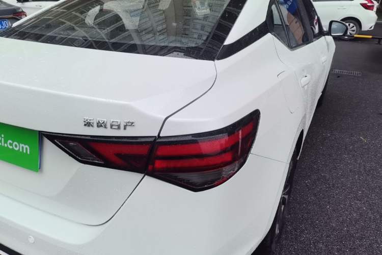 Used Nissan Sylphy 2023 1.6L CVT Enjoyment Edition Exterior 1