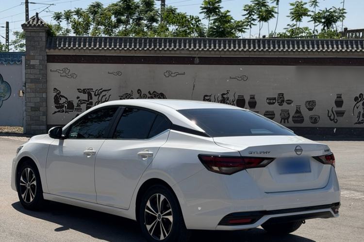 Used Nissan Sylphy 2023 1.6L CVT Enjoyment Edition Exterior 2