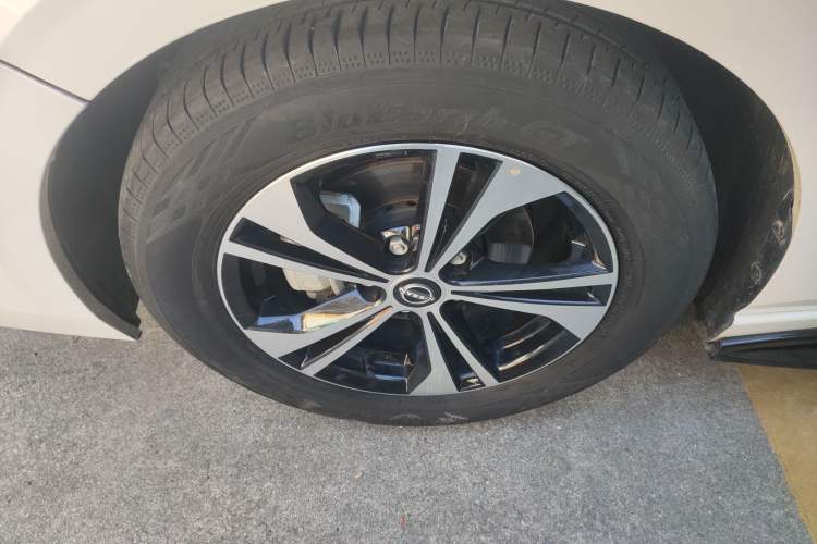 Used Nissan Sylphy 2023 1.6L CVT Enjoyment Edition Exterior 3