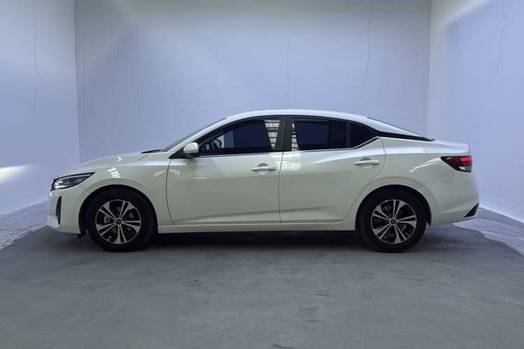 Used Nissan Sylphy 2023 1.6L CVT Enjoyment Edition Exterior 3