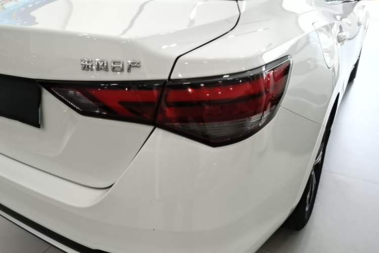 Used Nissan Sylphy 2023 1.6L CVT Enjoyment Edition Exterior 3
