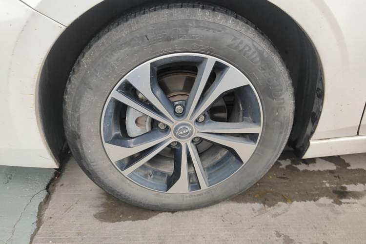 Used Nissan Sylphy 2023 1.6L CVT Enjoyment Edition Exterior 4