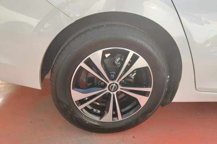 Used Nissan Sylphy 2023 1.6L CVT Enjoyment Edition Exterior 4