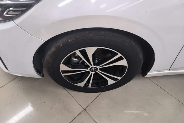 Used Nissan Sylphy 2023 1.6L CVT Enjoyment Edition Exterior 4