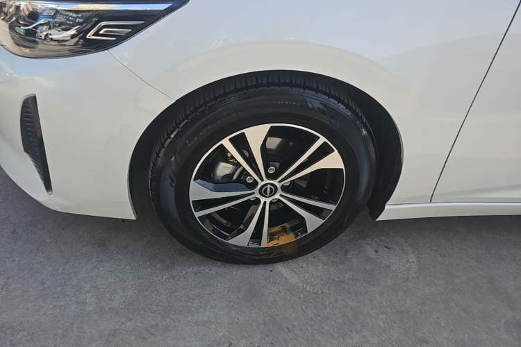 Used Nissan Sylphy 2023 1.6L CVT Enjoyment Edition Exterior 4