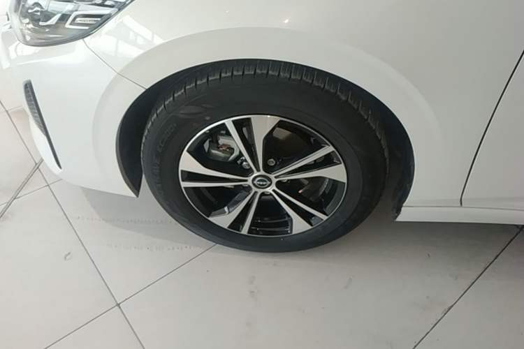 Used Nissan Sylphy 2023 1.6L CVT Enjoyment Edition Exterior 4