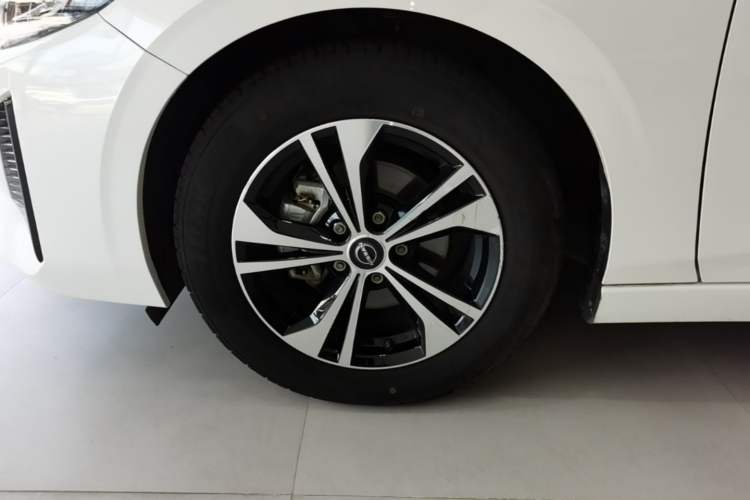 Used Nissan Sylphy 2023 1.6L CVT Enjoyment Edition Exterior 4
