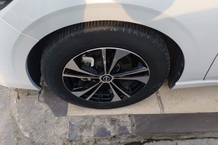 Used Nissan Sylphy 2023 1.6L CVT Enjoyment Edition Exterior 4