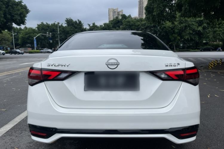 Used Nissan Sylphy 2023 1.6L CVT Enjoyment Edition Exterior 4
