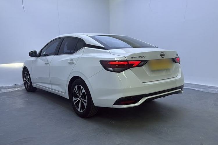Used Nissan Sylphy 2023 1.6L CVT Enjoyment Edition Exterior 5