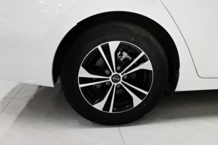 Used Nissan Sylphy 2023 1.6L CVT Enjoyment Edition Exterior 5