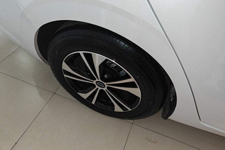 Used Nissan Sylphy 2023 Revised 1.6L CVT Enjoyment Edition Exterior 5