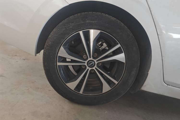 Used Nissan Sylphy 2023 1.6L CVT Enjoyment Edition Exterior 5
