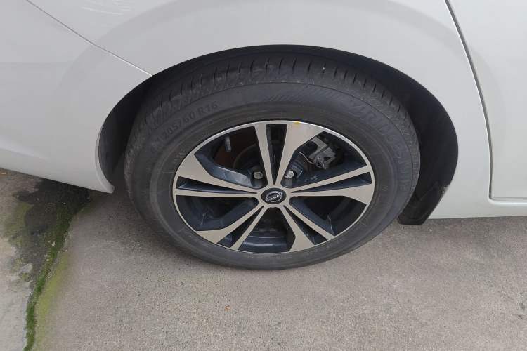 Used Nissan Sylphy 2023 1.6L CVT Enjoyment Edition Exterior 5