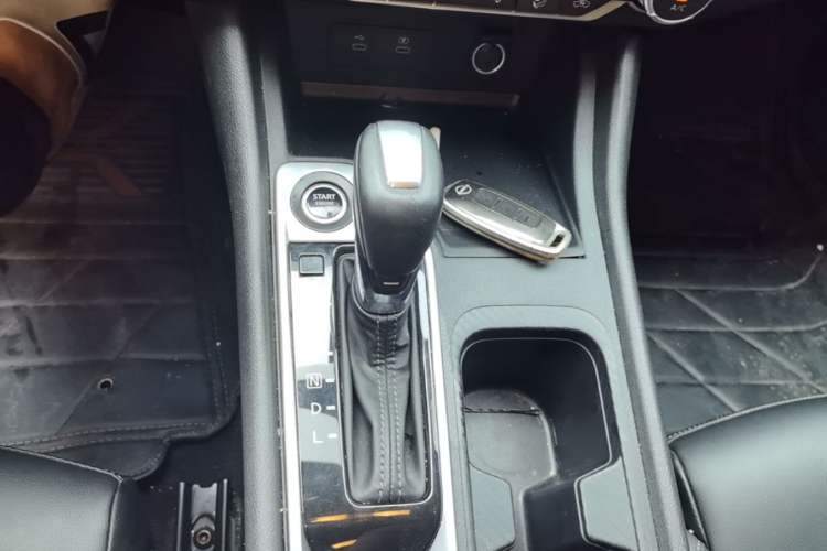 Used Nissan Sylphy 2023 1.6L CVT Enjoyment Edition Gear Lever