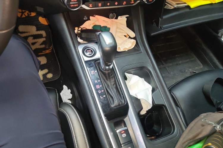 Used Nissan Sylphy 2023 1.6L CVT Smart Drive Version Gear Lever