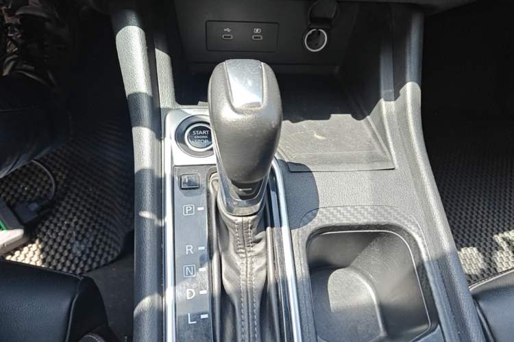 Used Nissan Sylphy 2023 1.6L CVT Enjoyment Edition Gear Lever
