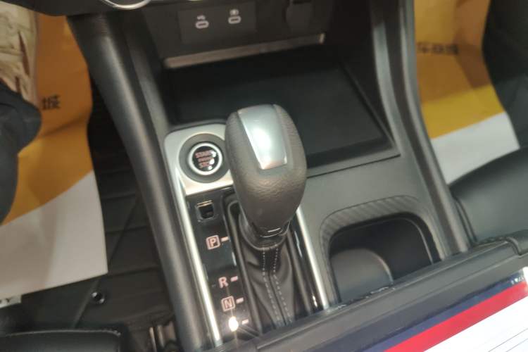 Used Nissan Sylphy 2023 Revised 1.6L CVT Enjoyment Edition Gear Lever