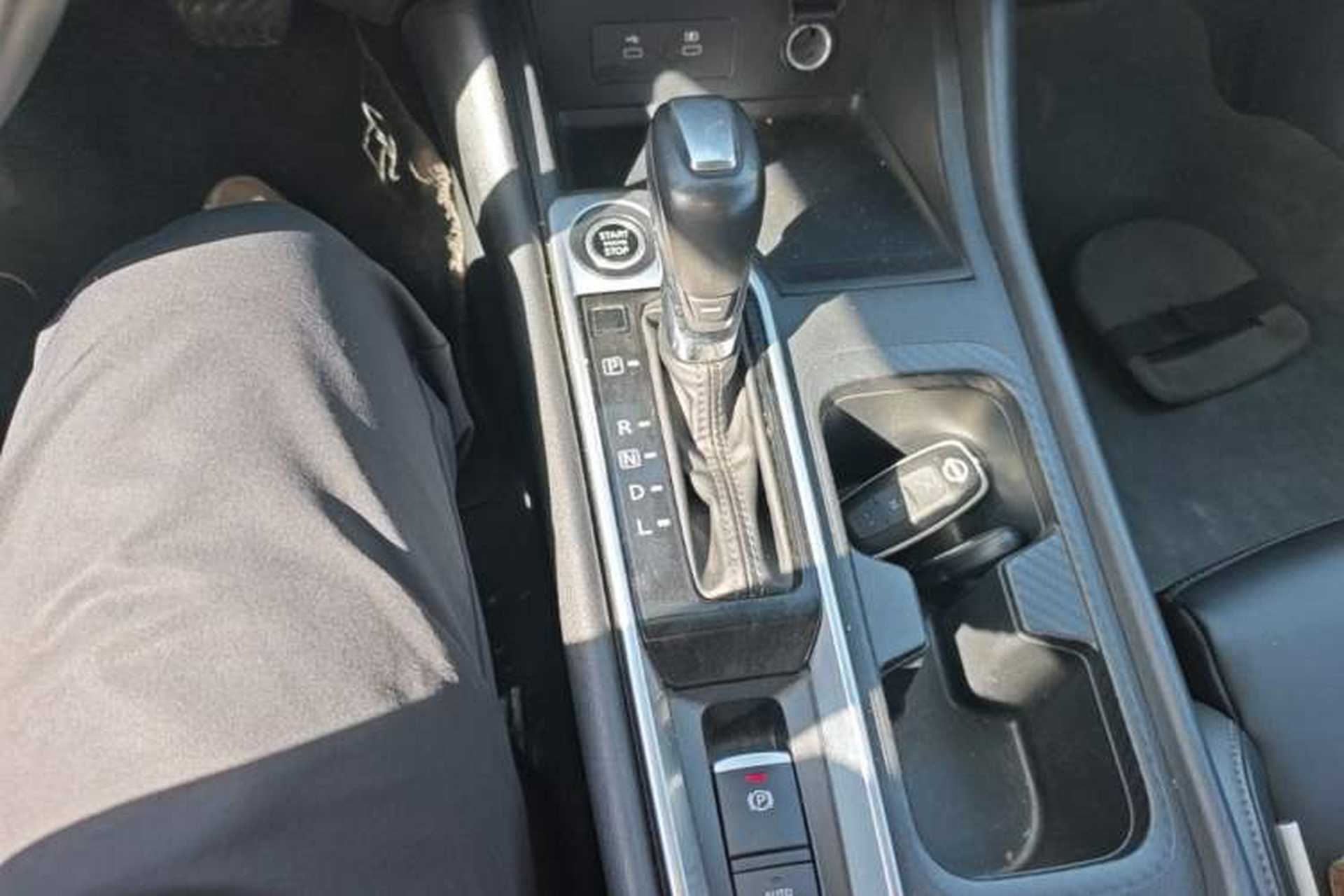 Used Nissan Sylphy 2023 1.6L CVT Enjoyment Edition Gear Lever