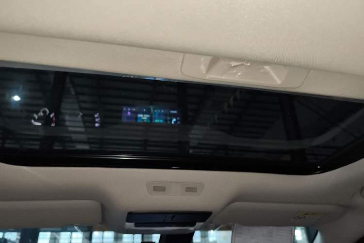 Used Nissan Sylphy 2023 1.6L CVT Enjoyment Edition Headliner