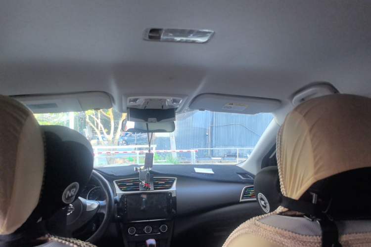 Used Nissan Sylphy 2023 1.6L CVT Comfort Edition Headliner
