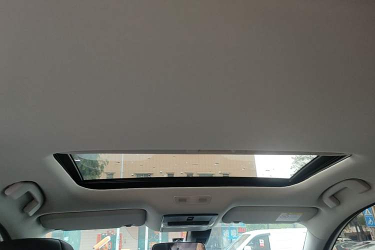 Used Nissan Sylphy 2023 1.6L CVT Enjoyment Edition Headliner