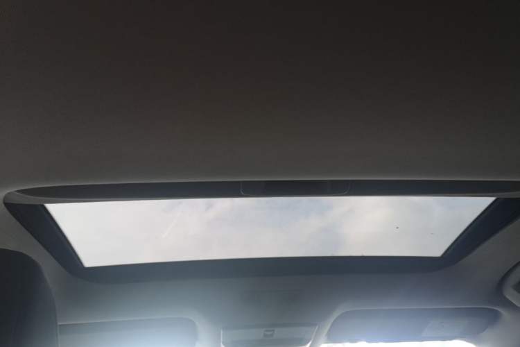 Used Nissan Sylphy 2023 1.6L CVT Smart Drive Version Headliner