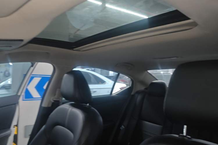 Used Nissan Sylphy 2023 1.6L CVT Enjoyment Edition Headliner