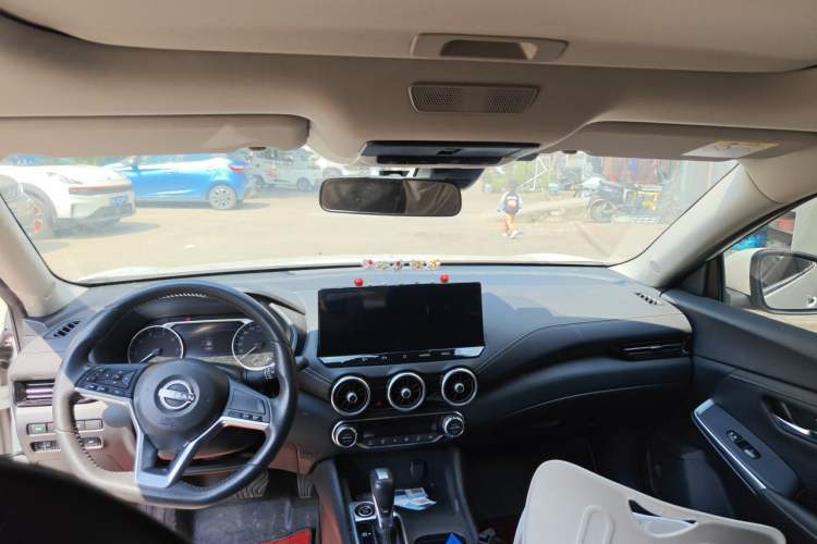 Used Nissan Sylphy 2023 1.6L CVT Enjoyment Edition Headliner