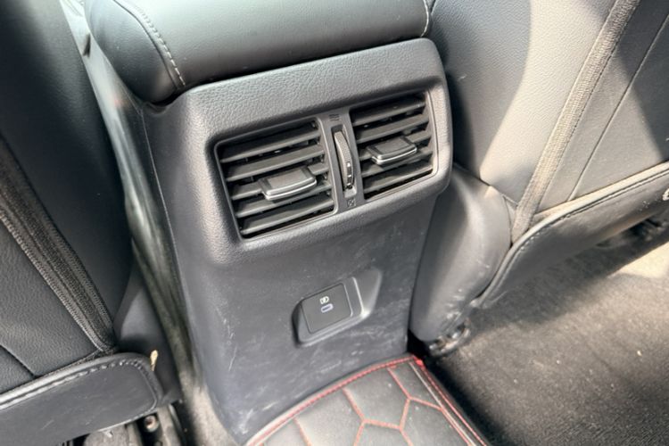 Used Nissan Sylphy 2023 Revised 1.6L CVT Enjoyment Edition Interior 13