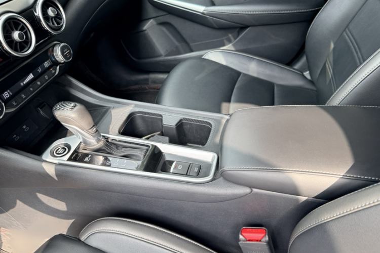Used Nissan Sylphy 2023 Revised 1.6L CVT Enjoyment Edition Interior 15