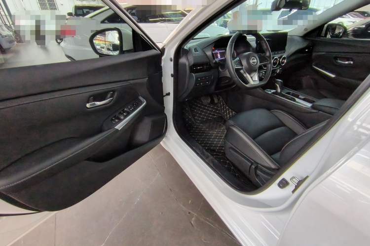 Used Nissan Sylphy 2023 1.6L CVT Enjoyment Edition Interior 3