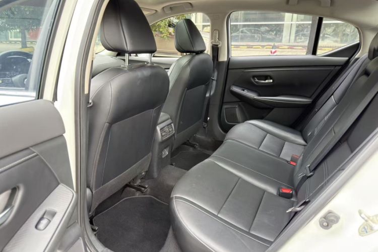 Used Nissan Sylphy 2023 1.6L CVT Enjoyment Edition Interior 4