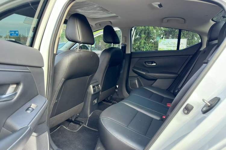 Used Nissan Sylphy 2023 1.6L CVT Enjoyment Edition Interior 6
