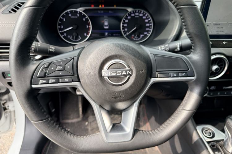Used Nissan Sylphy 2023 Revised 1.6L CVT Enjoyment Edition Interior 6