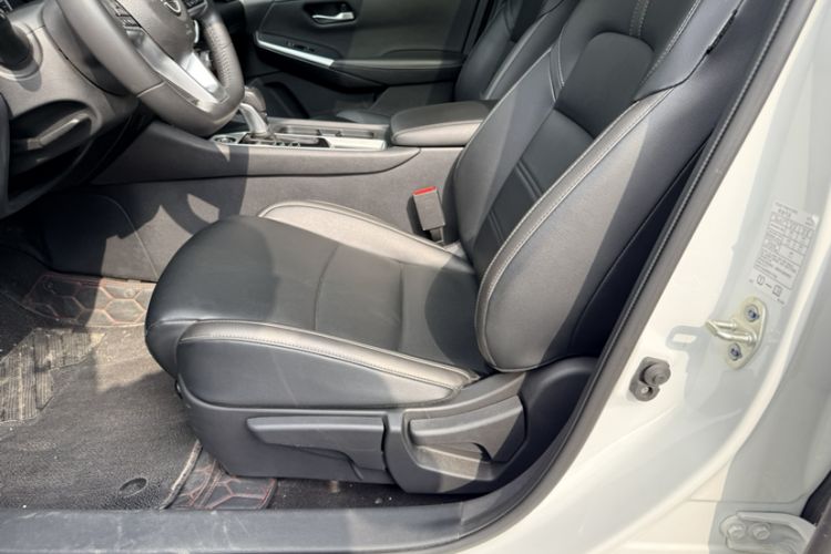 Used Nissan Sylphy 2023 Revised 1.6L CVT Enjoyment Edition Interior 9