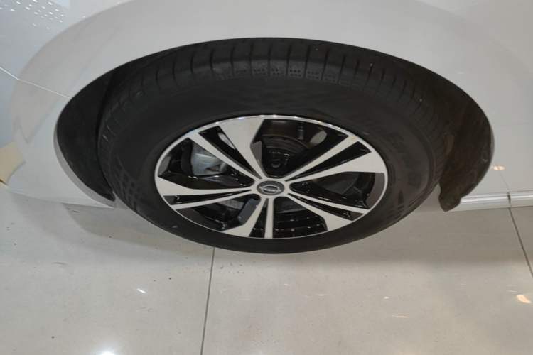 Used Nissan Sylphy 2023 Revised 1.6L CVT Enjoyment Edition Left Front Wheel Hub