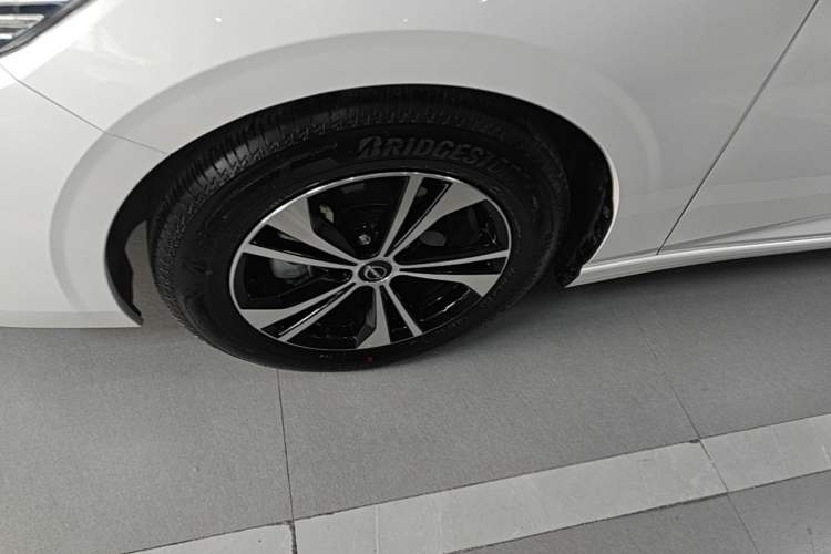 Used Nissan Sylphy 2023 Revised 1.6L CVT Enjoyment Edition Left Front Wheel Hub